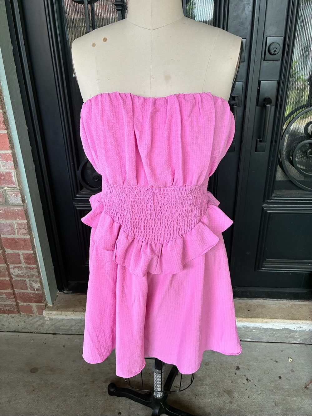 Girls Strapless Pink Ruffled Waist Dress